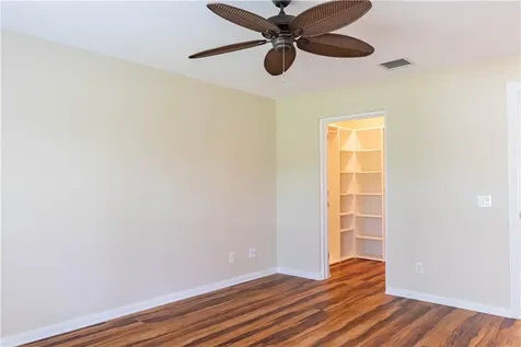 5009 Corsica Square Vero Beach FL 32967