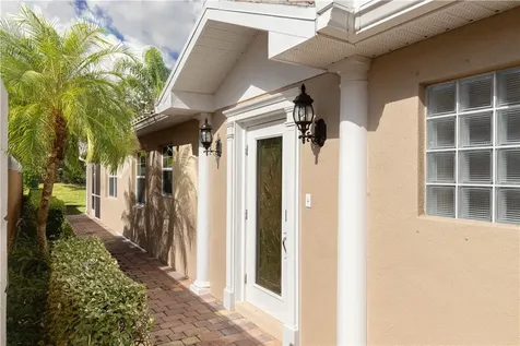 5009 Corsica Square Vero Beach FL 32967