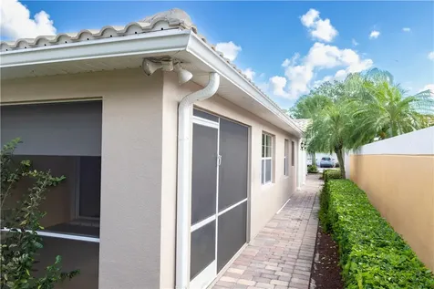 5009 Corsica Square Vero Beach FL 32967