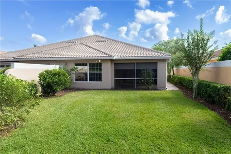 5009 Corsica Square Vero Beach FL 32967