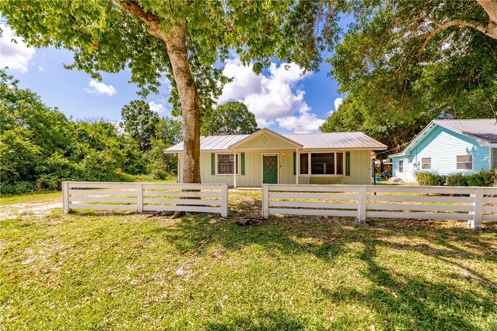 3245 2nd Place Vero Beach FL 32968