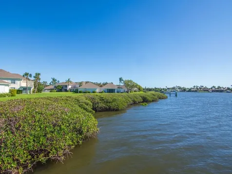 300 Harbour Drive Vero Beach FL 32963