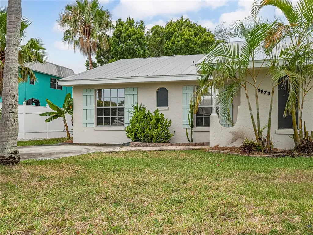 1873 Robalo Drive Vero Beach FL 32960