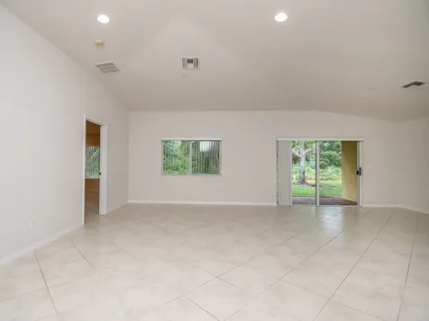 4375 55th Street Vero Beach FL 32967