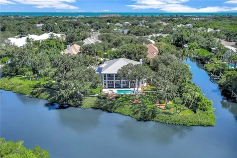 140 Waterway Lane Vero Beach FL 32963