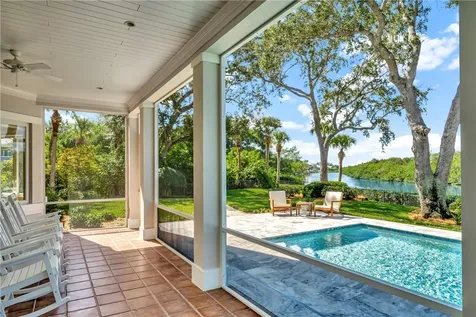 140 Waterway Lane Vero Beach FL 32963