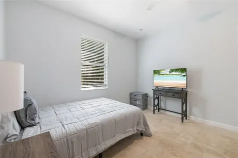 498 17th Street Vero Beach FL 32960