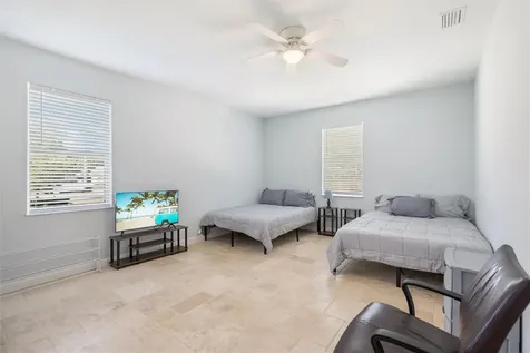 498 17th Street Vero Beach FL 32960