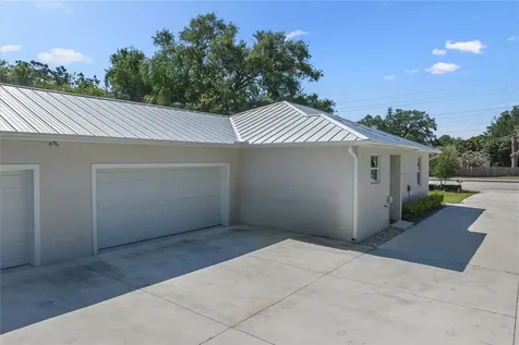 498 17th Street Vero Beach FL 32960