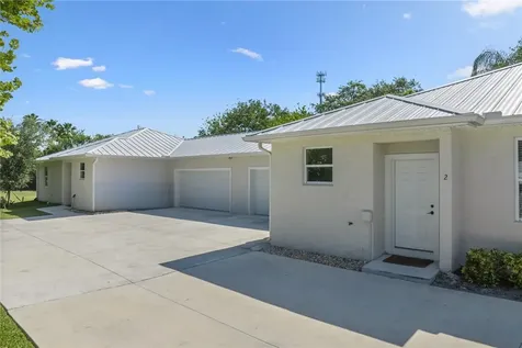 498 17th Street Vero Beach FL 32960