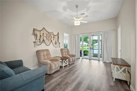 406 Pineapple Square SW Vero Beach FL 32962