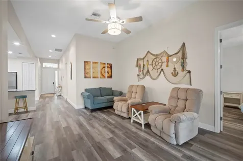 406 Pineapple Square SW Vero Beach FL 32962