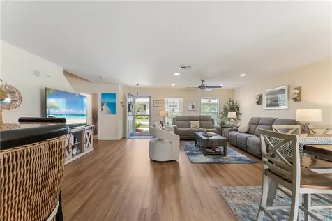 1563 Par Court Vero Beach FL 32966