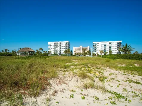 5159 N Highway A1a Highway Hutchinson Island FL 34949