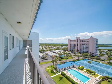 5159 N Highway A1a Highway Hutchinson Island FL 34949