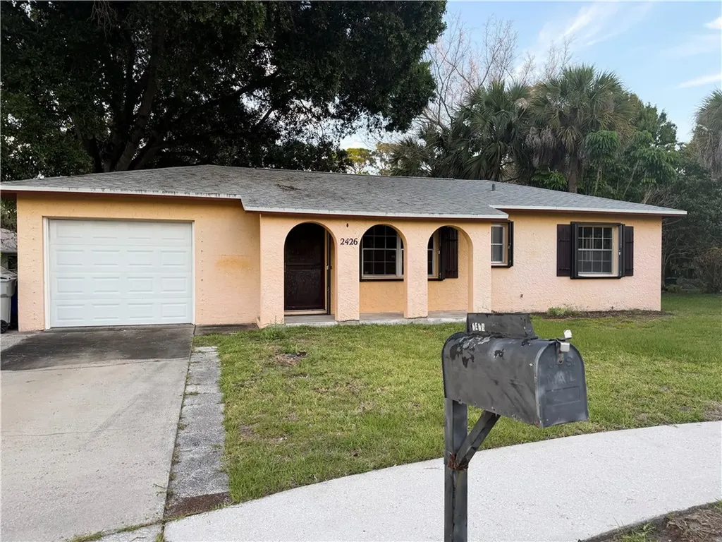 2426 4th Place Vero Beach FL 32962