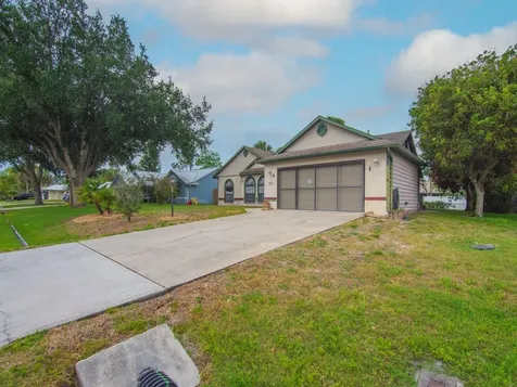 717 Doctor Avenue Sebastian FL 32958