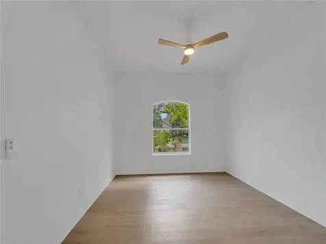 424 53rd Square Vero Beach FL 32968