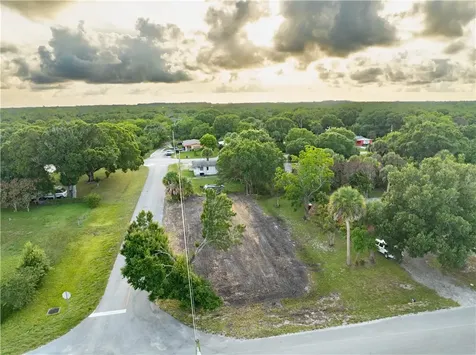 4805 34th Avenue Vero Beach FL 32967