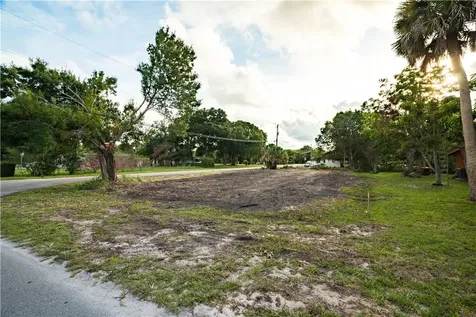 4805 34th Avenue Vero Beach FL 32967