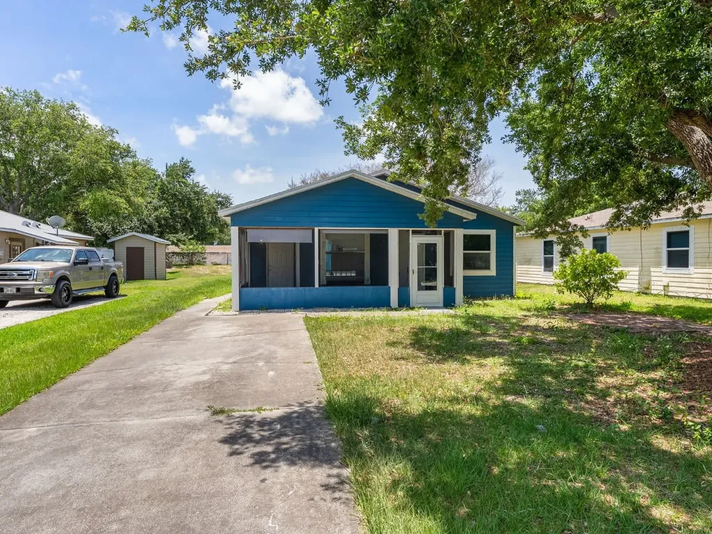 4235 36th Court Vero Beach FL 32967