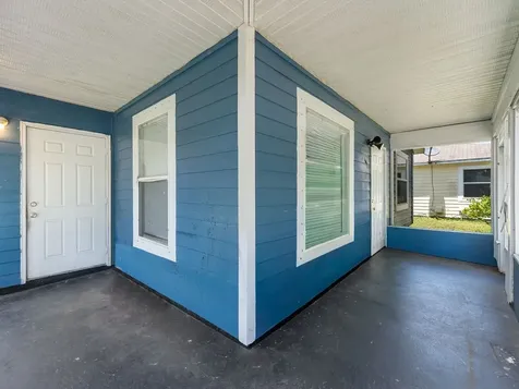 4235 36th Court Vero Beach FL 32967
