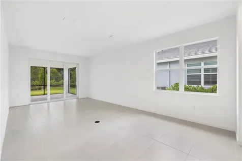 1349 Harper Way Vero Beach FL 32960