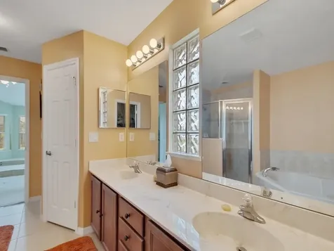 522 N Valencia Circle SW Vero Beach FL 32968
