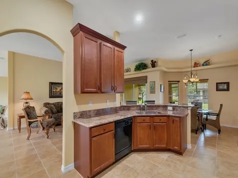 522 N Valencia Circle SW Vero Beach FL 32968