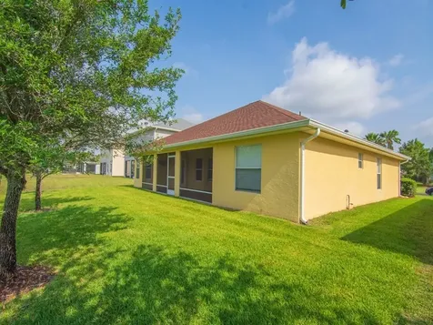 522 N Valencia Circle SW Vero Beach FL 32968