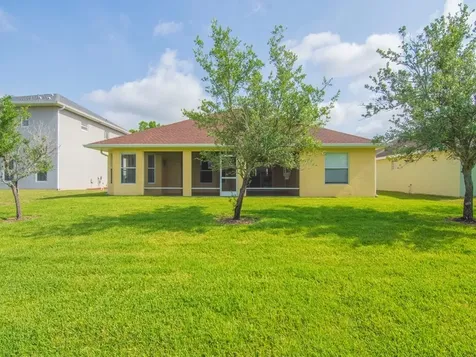 522 N Valencia Circle SW Vero Beach FL 32968