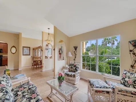 522 N Valencia Circle SW Vero Beach FL 32968