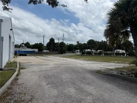 926 Old Dixie Highway Vero Beach FL 32960