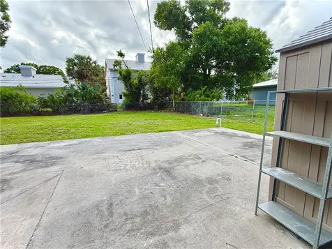 1835 42nd Avenue Vero Beach FL 32960