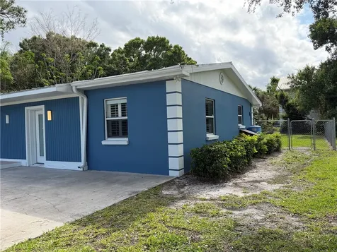 1835 42nd Avenue Vero Beach FL 32960