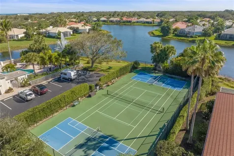 965 Island Club Square Vero Beach FL 32963