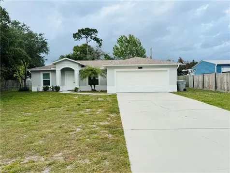 900 25th Street SW Vero Beach FL 32962
