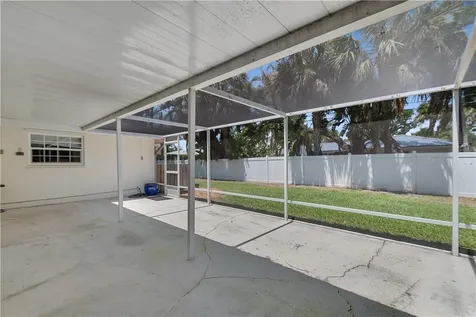 525 Iris Lane Vero Beach FL 32963