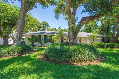 525 Iris Lane Vero Beach FL 32963