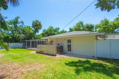 525 Iris Lane Vero Beach FL 32963