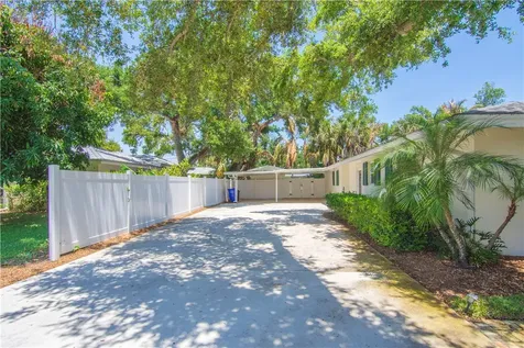 525 Iris Lane Vero Beach FL 32963