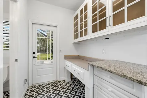 480 38th Court Vero Beach FL 32968
