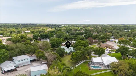 480 38th Court Vero Beach FL 32968