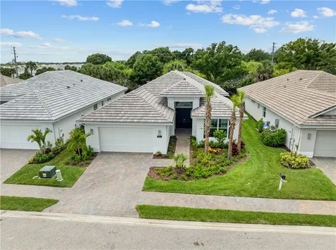 4121 Lucaya Pointe Way Vero Beach FL 32967