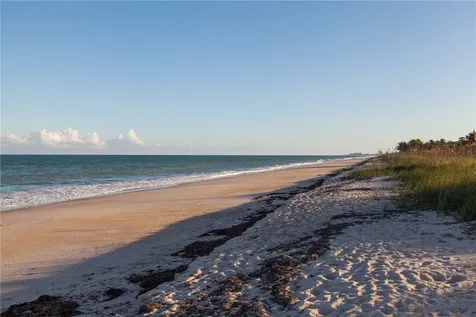 300 Harbour Drive Vero Beach FL 32963