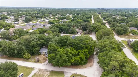 10279 N 89th Street Vero Beach FL 32967