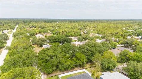 10279 N 89th Street Vero Beach FL 32967
