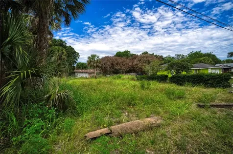 4825 32nd Avenue Vero Beach FL 32967