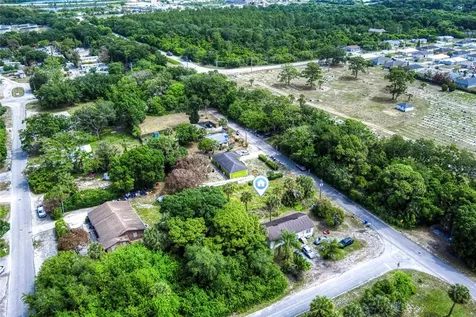 4825 32nd Avenue Vero Beach FL 32967
