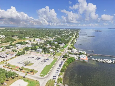 1172 Breezy Way Sebastian FL 32958